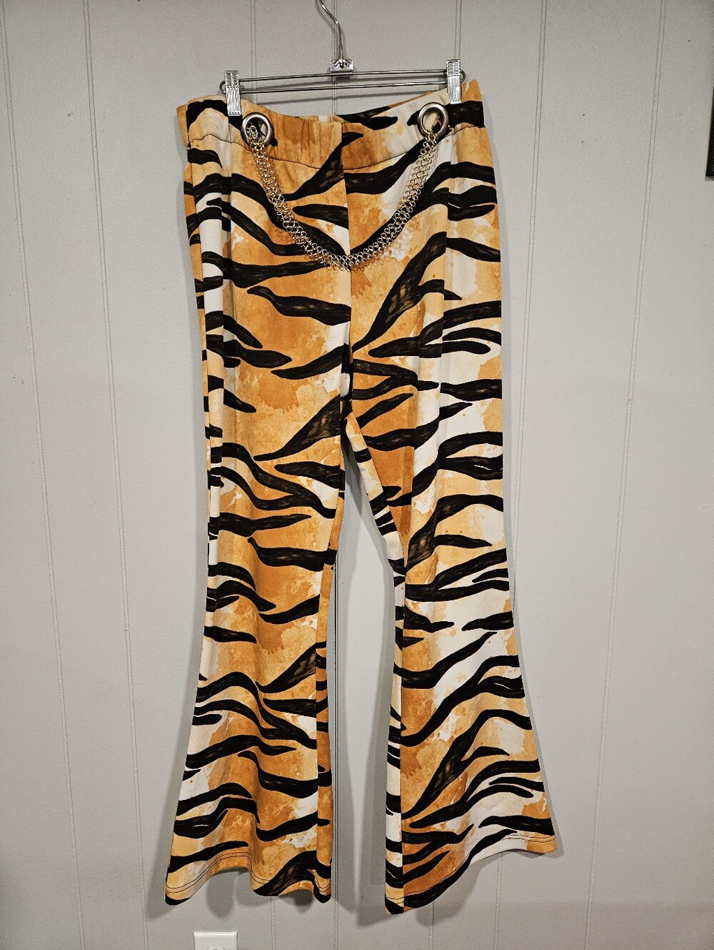 Like An Angel Women's Size 1X Tiger Print Flared Pants Decorative Chain Belt